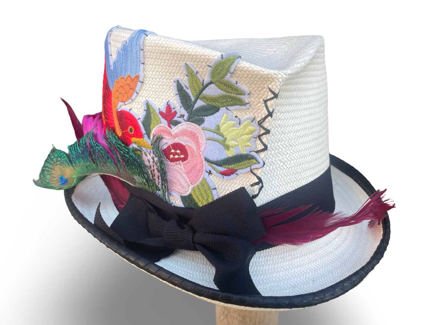 Ivory Straw Top Hat with black piping and trim. Hummgingbird and Floral Applique design on right side of crown