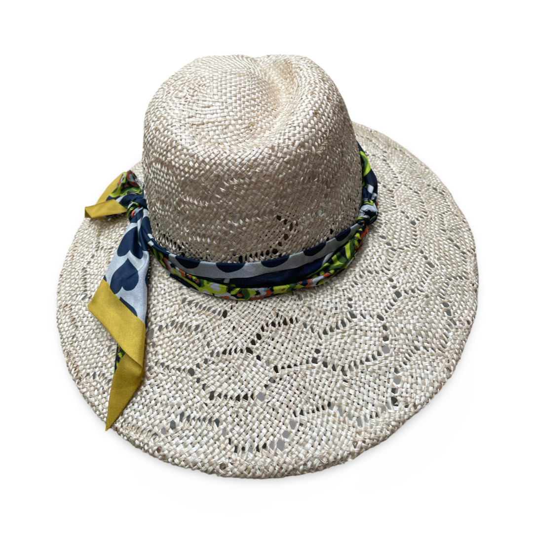 Swirl Crown wide brim straw hat. Honeycomb pattern straw